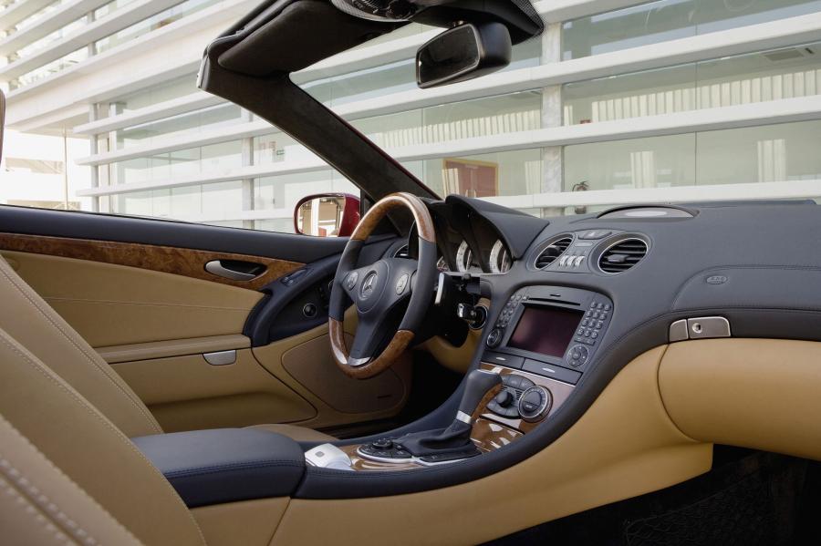  Mercedes-Benz SL-Class 2009 года  (фото 75 из 234)